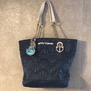 Betsey Johnson Shell Yeah Tote Black
